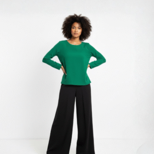 فتاه ترتدي classic pants