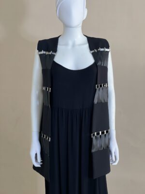 كارديجان قصير اسود في رمادي leather cardigan