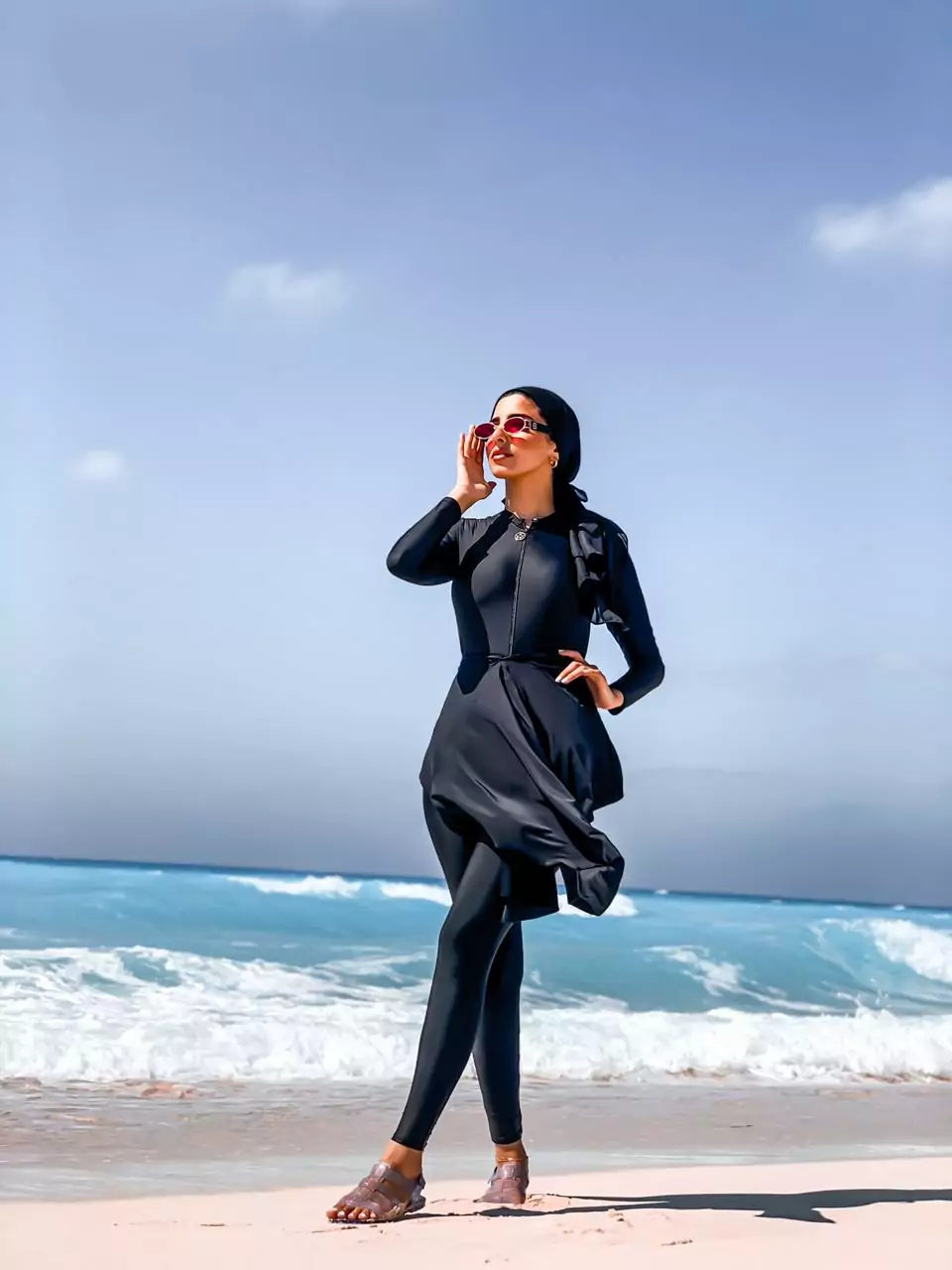مايوه اسود ساده