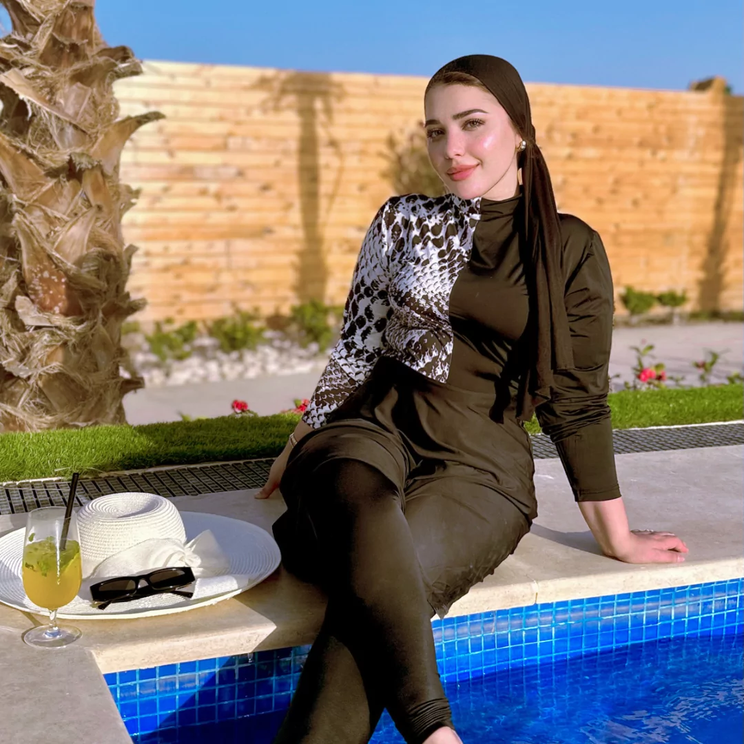 بوركيني ثعبان توب و بنطلون
