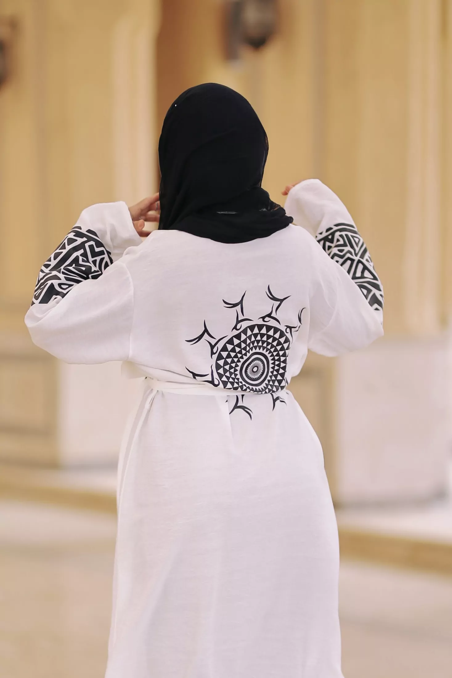 white abaya